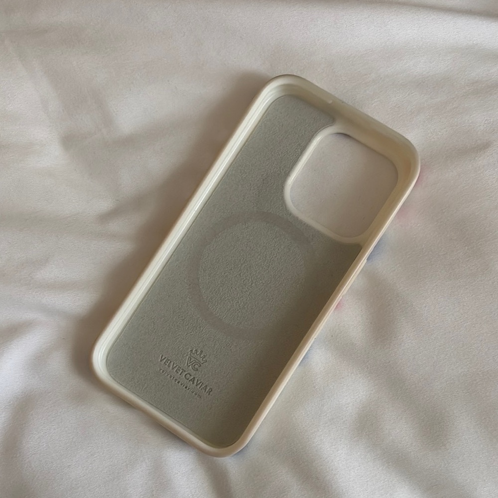 Floral Pattern Phone Case - Picture 2 of 2